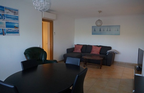 Correeira Apartment | Quiet F4 apartment 5 minutes from Olhão town center, Algarve