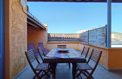 Saint Jean Station District Apartment | Quiet family apartment, 5 min from St Jean station