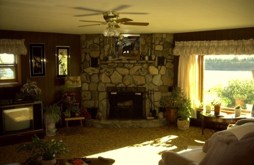 Jonesport House | Quiet Family-Friendly Country Home