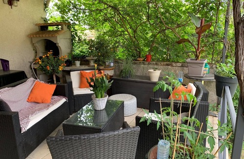 Ledignan House | Quiet family house