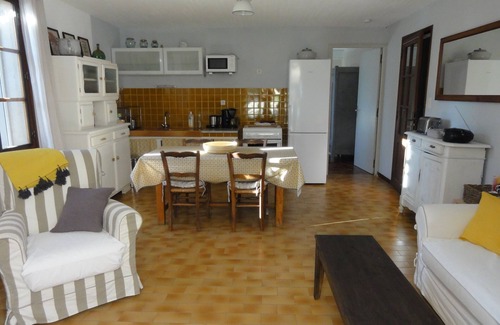 Bonnieux Apartment | Quiet flat in Bonnieux countryside