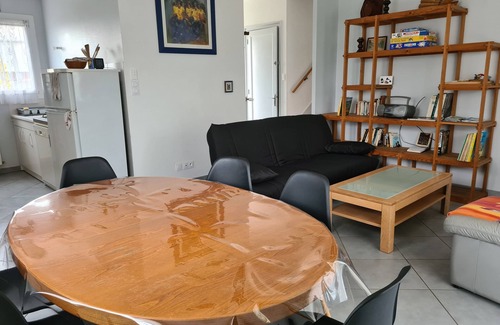 Le Grand-Lemps House | Quiet, flower-filled house in the countryside, good location, easy access