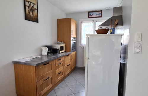 Le Grand-Lemps House | Quiet, flower-filled house in the countryside, good location, easy access