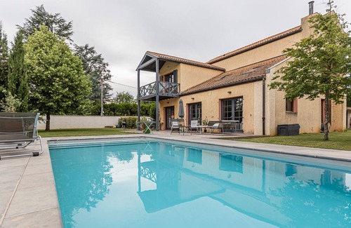 Saint-Didier-au-Mont-d'Or House | Quiet family house in the Lyon region