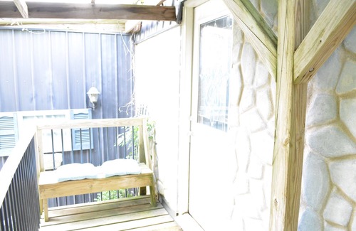 Wooldridge Cottage | Quiet Getaway - 3 Bedroom Cottage in the Countryside (sleeps 8)
