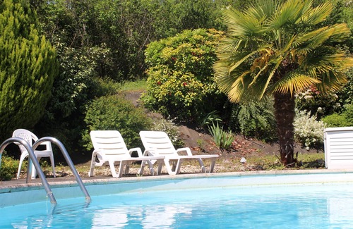 Saint-Cyprien Cottage | Quiet gite with exclusive pool