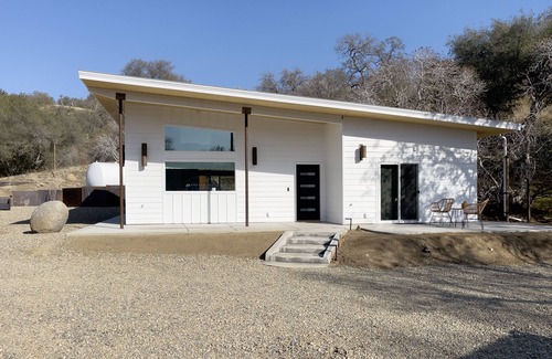 Three Rivers House | Quiet & Gorgeous Mountain Views