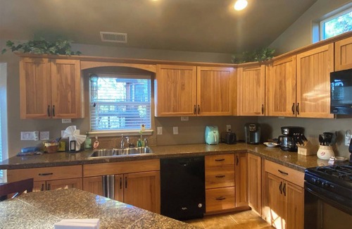 Kachina Village Cabin | Quiet Group Retreat Foosball 2 Living Rooms Forest Porches + Dining
