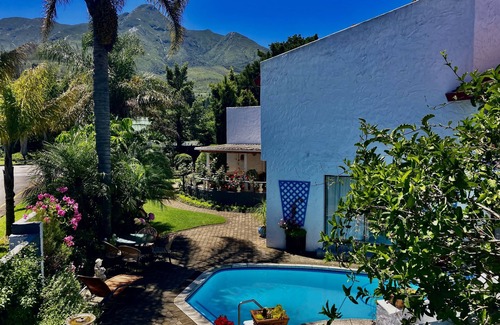 George House | Quiet guest house surrounded by nature.
