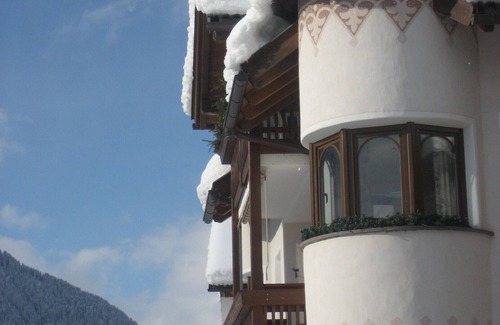 Ortisei Apartment | Quiet holiday home on the sunny side of St. Ulrich