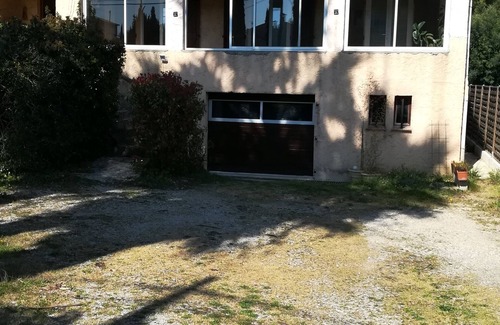 Mandelieu-La-Napoule House | Quiet home in the 2-star Mimosa City