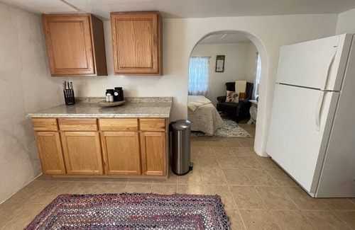 Valdez House | Quiet Home in Arroyo Seco