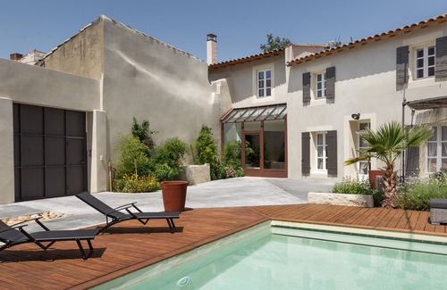 Eyragues House | Quiet home in the heart of the Alpilles with private pool