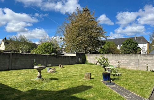 Chateau-Malo House | Quiet house (3 bedrooms) with large garden, close to St Malo, shops nearby.