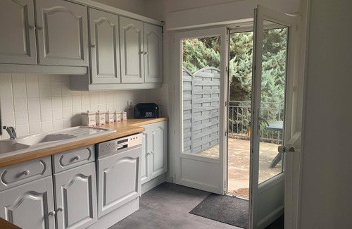 Mer House | Quiet house with indoor pool, 10 minutes from Chambord and close to shops