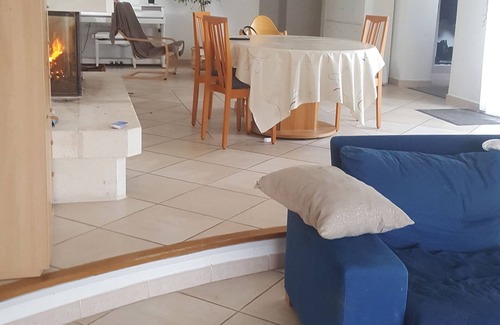 Pujaut House | Quiet house with pool 10 min from Avignon