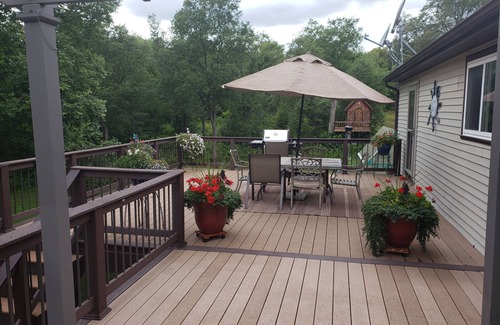 Kalkaska House | Quiet in the country 4-bedroom upper level house in lovely Kalkaska with WiFi