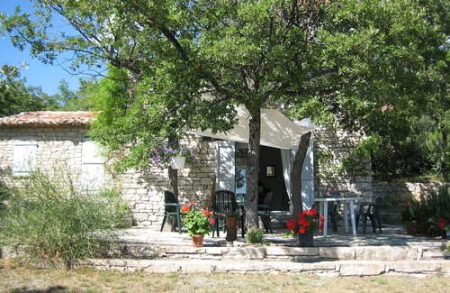 Sainte-Croix-a-Lauze House | Quiet independent house between oaks and lavenders