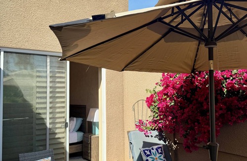 La Terraza Condo | Quiet, lake front 3-bedroom condo in Rancho Mirage with community amenities