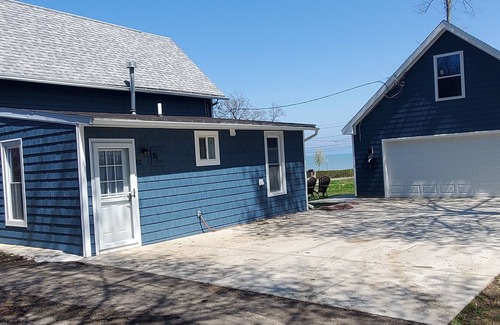 Dunkirk Cottage | Quiet lakeview deluxe cottage borders bird santuary 250 feet from the beach.
