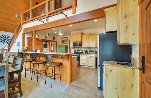 Leadville House | Quiet Leadville Home on 3 Acres w/Gas Grill!