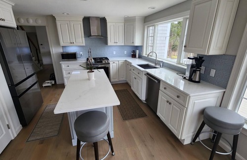 Marstons Mills House | Quiet Little Pond and Mystic Lake view on private Road on Marstons Mills