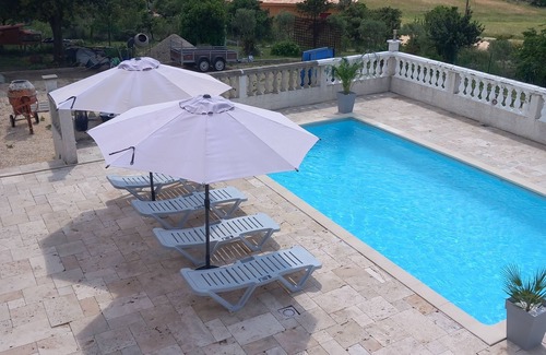 Lagorce Apartment | Quiet location