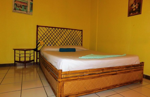 Jaco Hotel | Quiet lodge Just 200 meters from the beach