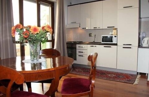 Santa Maria Novella Apartment | QUIET LUXURY APARTMENT WITH ELEVATOR, COVERED PARKING SPACE INCLUDING WIFI