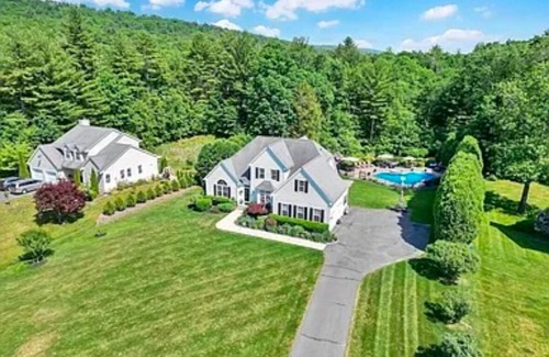 Belchertown House | Quiet Luxury Home Close to Amherst & Local Attractions