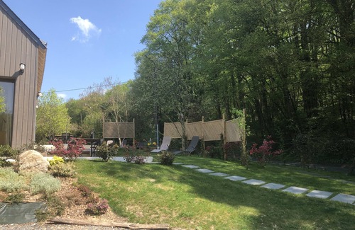 Rochecorbon House | Quiet, modern, spacious cottage.