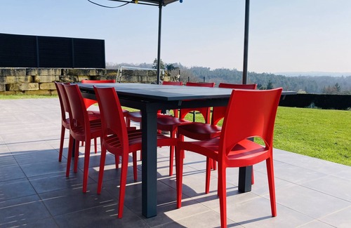 Champcevinel Villa | Quiet modern villa with breathtaking views just minutes from Périgueux