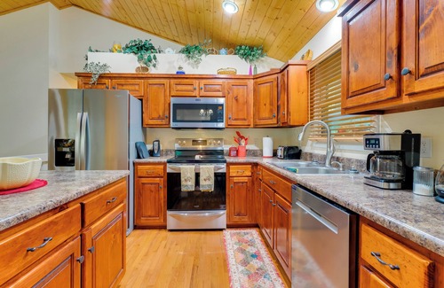 Tarheel House | Quiet Murphy Hideaway w/Decks & Outdoor Fireplace