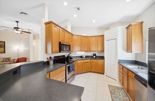 White City House | Quiet neighborhhood close to Mets spring training, beach & amenities