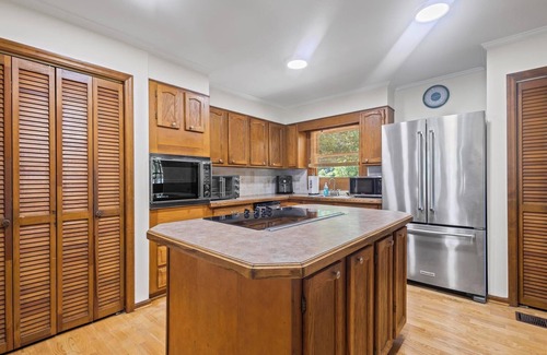 Ono Island House | Quiet Oasis Under Majestic Live Oaks with 150 feet of Bayside Orange Beach