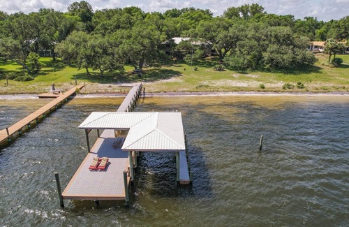 Ono Island House | Quiet Oasis Under Majestic Live Oaks with 150 feet of Bayside Orange Beach