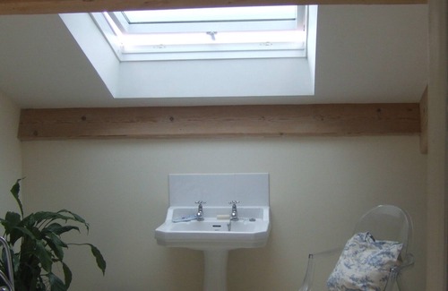 Ruch House | Quiet, peaceful, house for two, near St-Emilion. Private pool. WiFi.