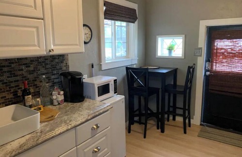 Arden-Arcade Apartment | Quiet Petite Garden Retreat