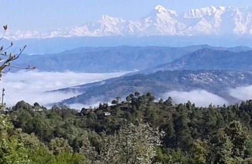 Kaul House | Quiet Place Himalayas Cob House Suite