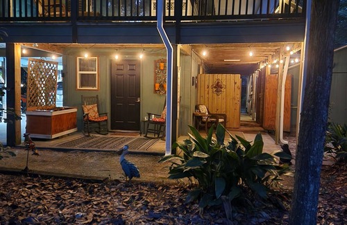 Ocean Springs Apartment | Quiet private 1 bdrm apt w/hot tub blocks from beach/boat launch