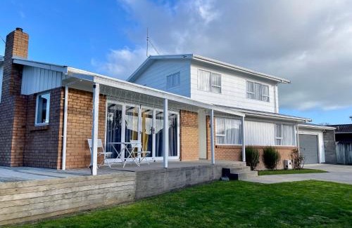 Hamilton Villa | Quiet, private and 5-bedroom holiday house