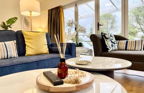 Hamilton Villa | Quiet, private and 5-bedroom holiday house
