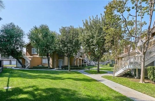 La Habra Condo | Quiet private place
