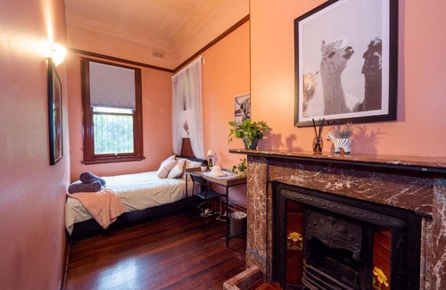 Strathfield House | Quiet Private Room In Strathfield 3min to Train Station