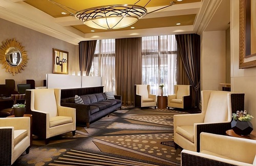 Las Vegas Hotel | Quiet Retreat in the Heart of Vegas | Room w/Kitchenette | Outdoor Pool