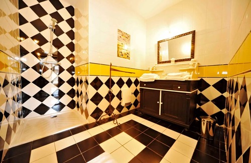 Villars-les-Dombes Bed & Breakfast | Quiet room B&b - at Domaine de La Bellière