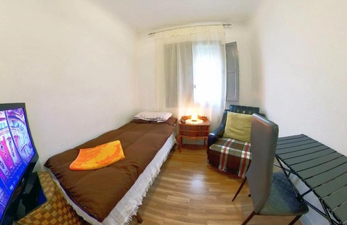 Punta Prima Apartment | Quiet room in Alicante SmartTV