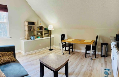 Savannah Apartment | Quiet&Safe Loft, SAV Southside, Georgia Southern, Hospital, Gulfstream & Airport