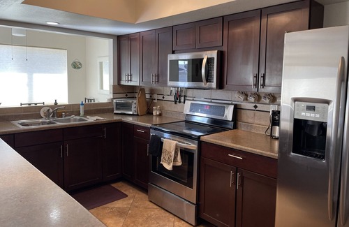 La Paz At Desert Springs House | Quiet spacious 3 Bedroom 3 Bath with free parking