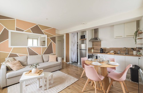 Cormontreuil Apartment | Quiet, spacious apartment near Reims-Cormontreuil shops